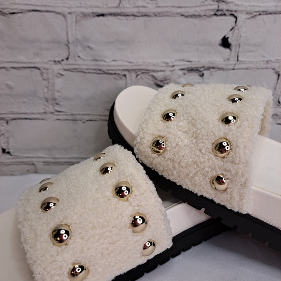 NINE WEST 'FREELY' SHEARLING & STUDDED SLIP ON SANDALS - Picture 7 of 14